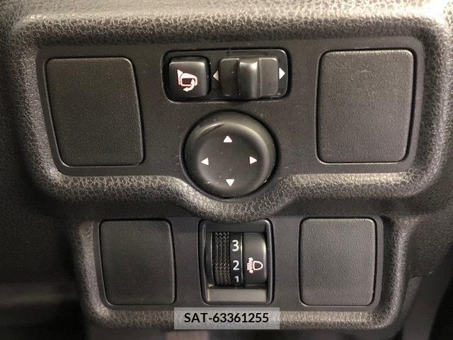 Nissan NOTE 2014-03 392895-15