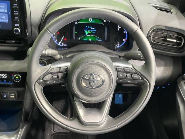 Toyota YARIS CROSS 2023-06 186256-11