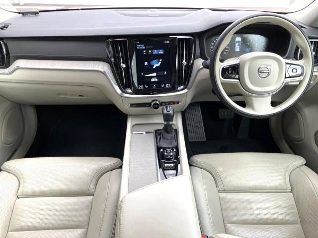 Volvo CROSS COUNTRY 2019-04 185875-1