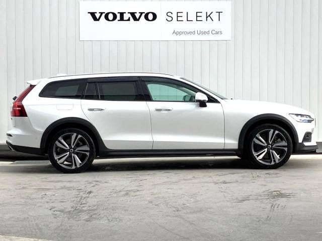 Volvo CROSS COUNTRY 2019-04 185875-17