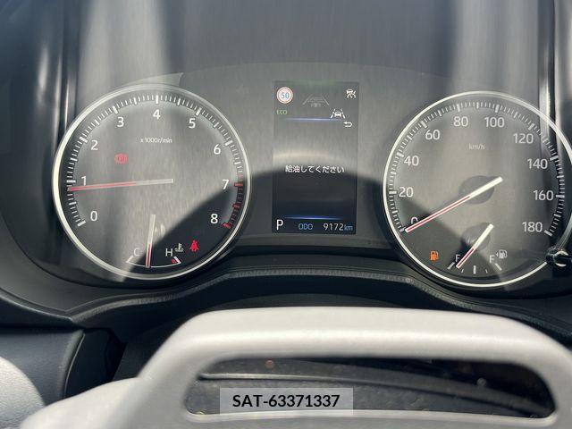 Toyota NOAH 2022-01 351339-8