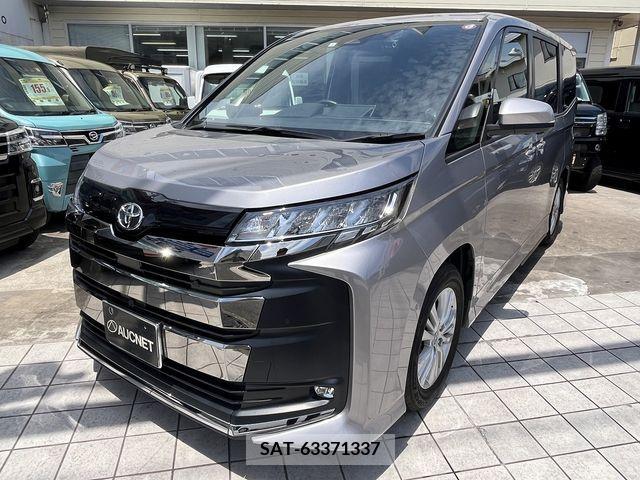 Toyota NOAH 2022-01 351339-0