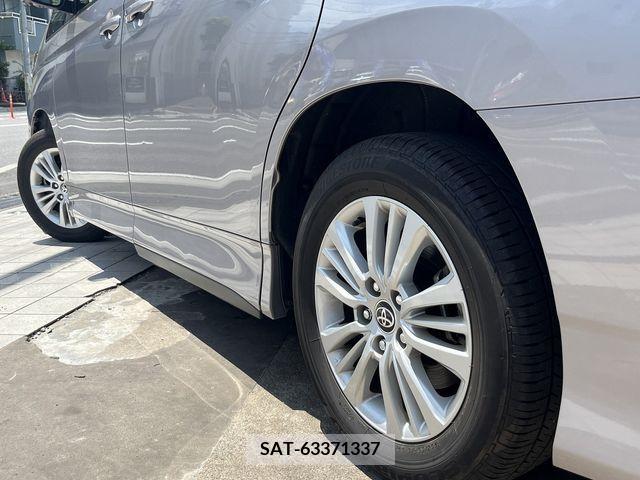 Toyota NOAH 2022-01 351339-3