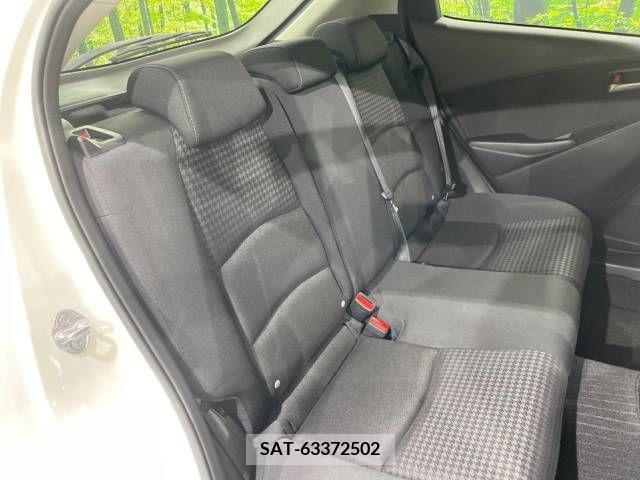 Mazda DEMIO 2019-07 301970-9