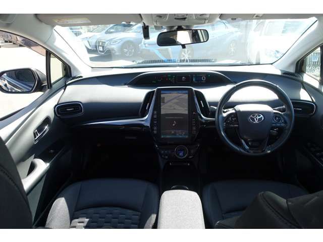 Toyota PRIUS PHV 2018-09 20305-7
