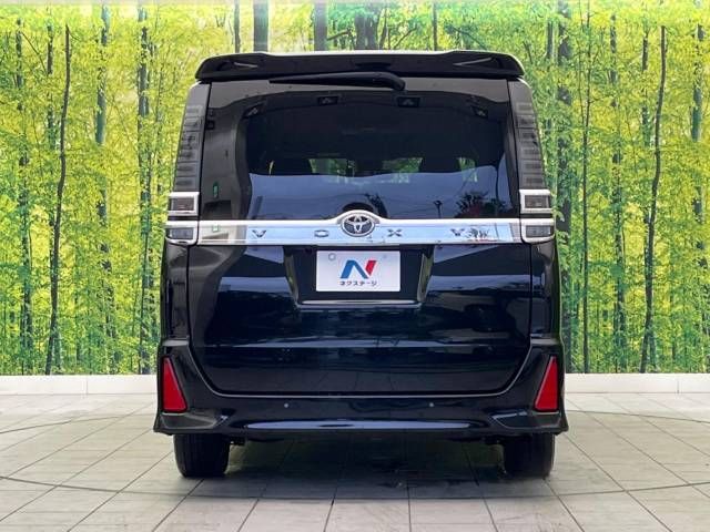 Toyota VOXY 2020-10 17715-15