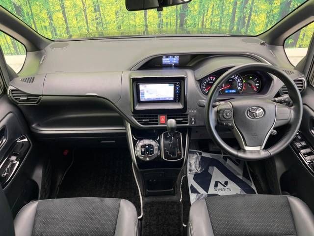 Toyota VOXY 2020-10 17715-1
