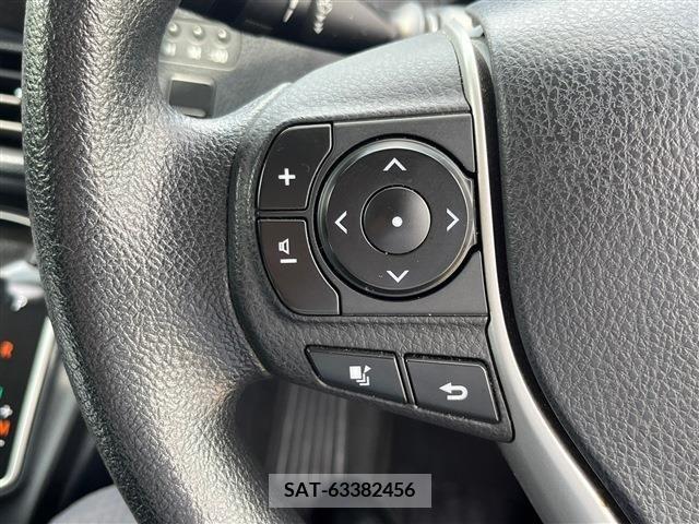 Toyota NOAH 2016-02 281393-24