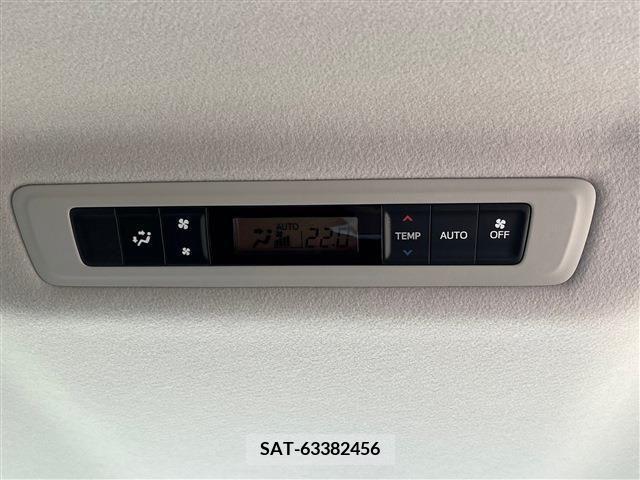 Toyota NOAH 2016-02 281393-28