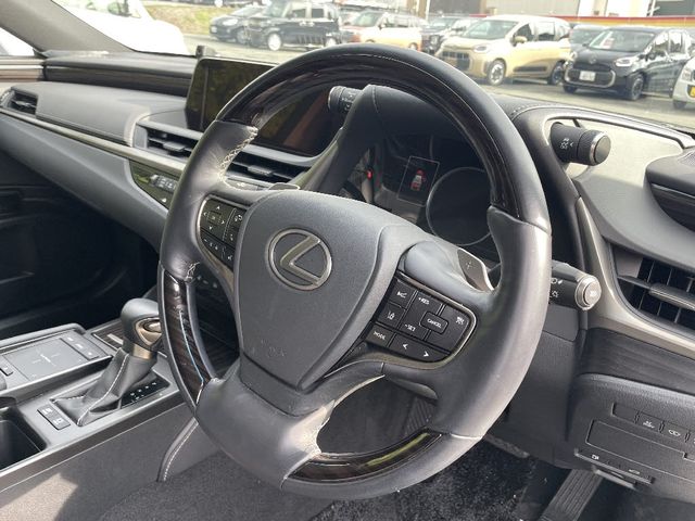 Lexus ES 2020-08 20971-8