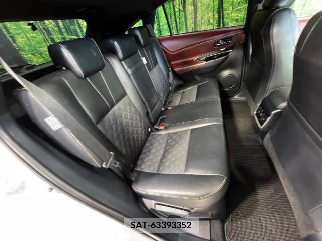 Toyota HARRIER 2017-09 321840-9