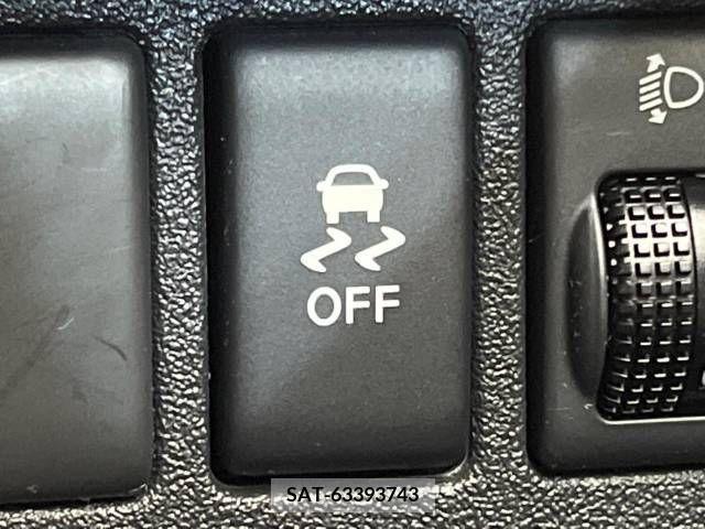 Nissan MARCH 2017-03 253583-5