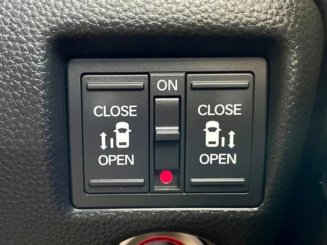 Honda N BOX CUSTOM 2017-11 190773-12