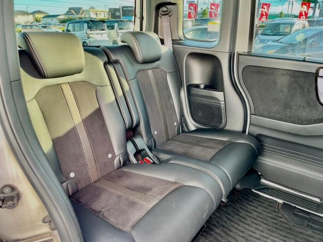 Honda N BOX CUSTOM 2017-11 190773-23