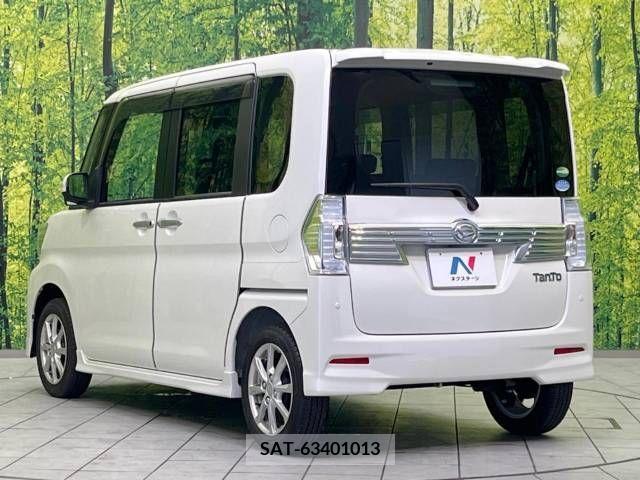Daihatsu TANTO 2017-03 369309-17