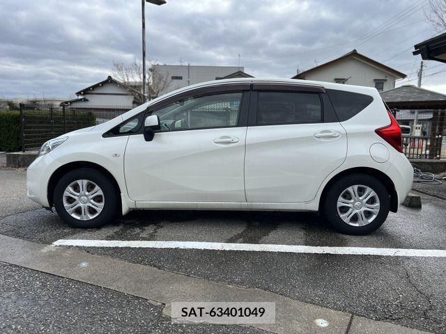 Nissan NOTE 2014-08 219823-1