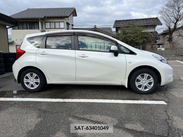 Nissan NOTE 2014-08 219823-3