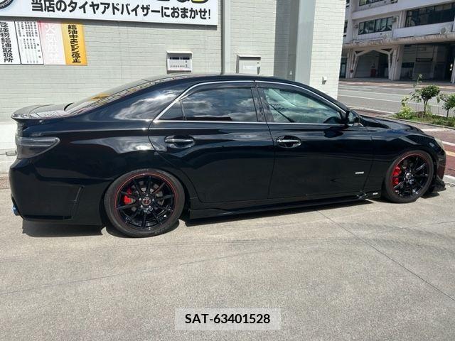 Toyota MARK X 2012-04 239890-3