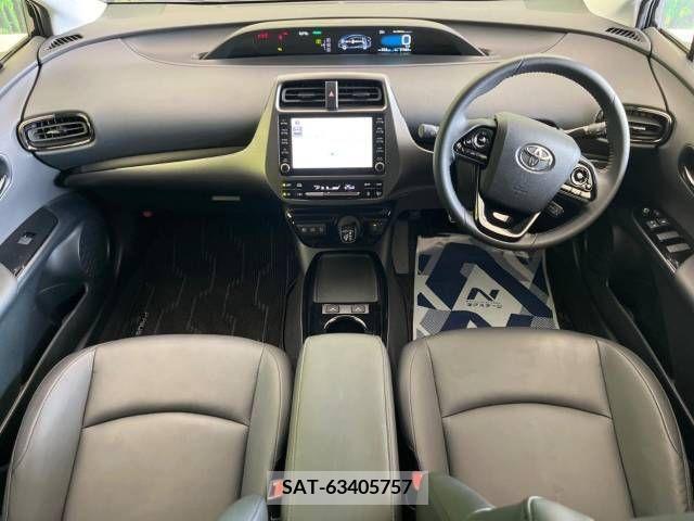 Toyota PRIUS 2022-07 281910-1