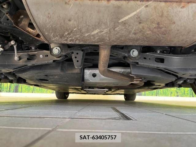 Toyota PRIUS 2022-07 281910-18