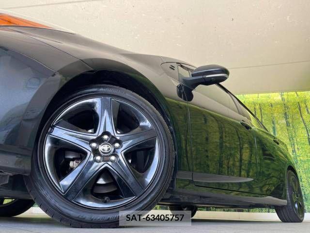 Toyota PRIUS 2022-07 281910-13