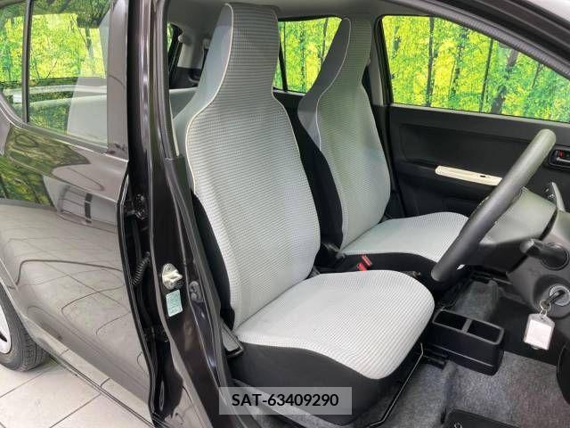 Mazda CAROL 2018-08 305281-8