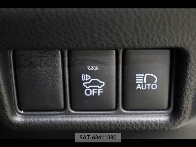 Toyota C-HR 2017-03 294874-6