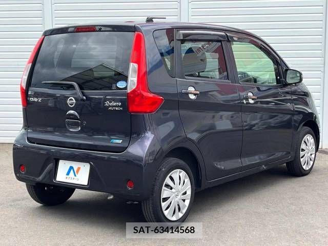 Nissan DAYZ 2016-03 390358-18