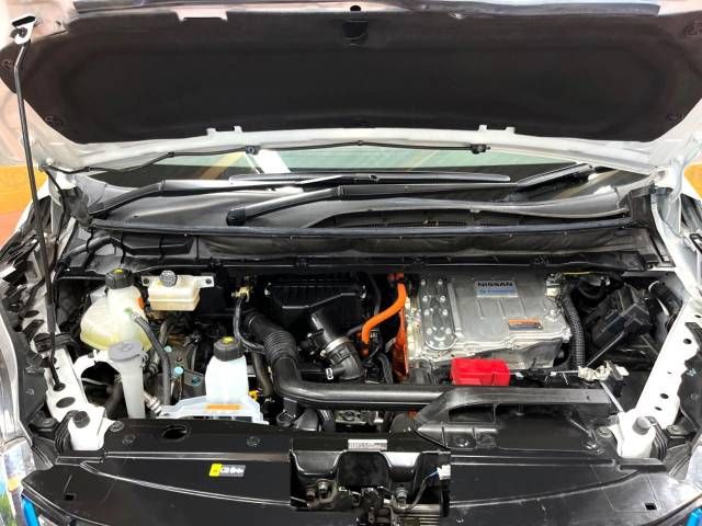 Nissan SERENA 2022-03 196048-18