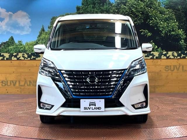 Nissan SERENA 2022-03 196048-14