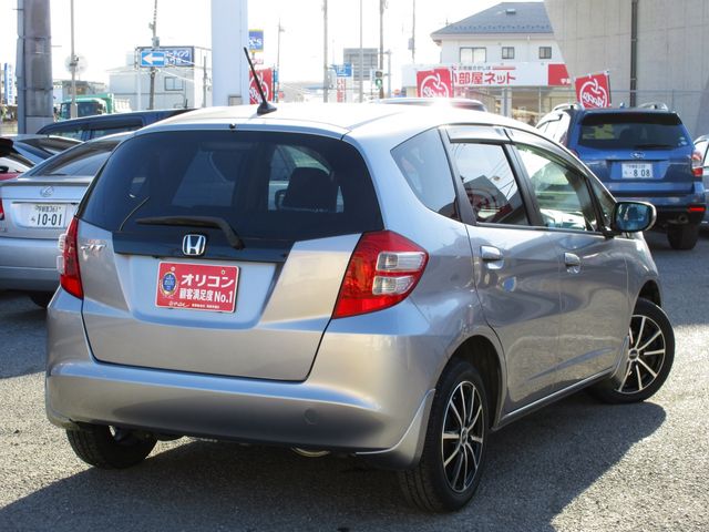Honda FIT 2009-01 194503-2