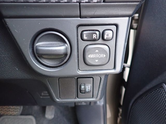 Toyota COROLLA FIELDER 2014-11 26903-11