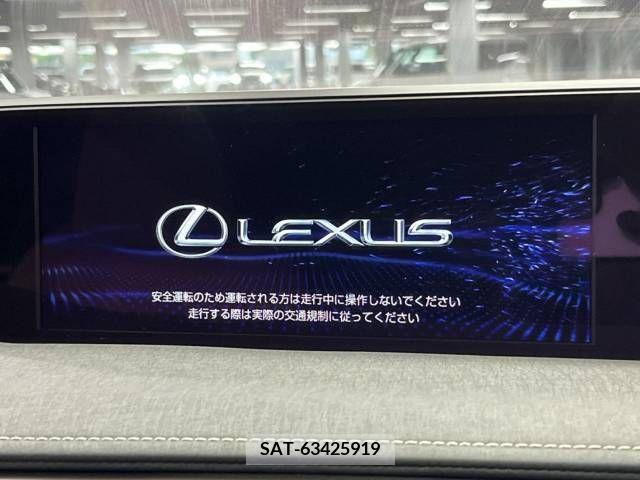 Lexus UX 2021-03 388267-3