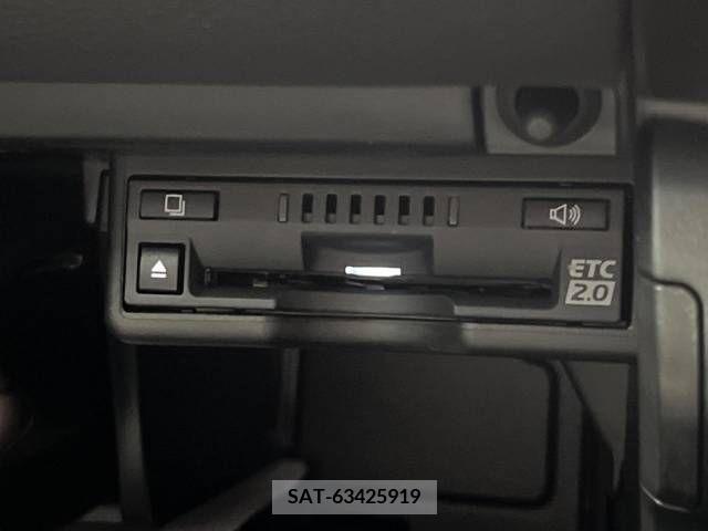 Lexus UX 2021-03 388267-11