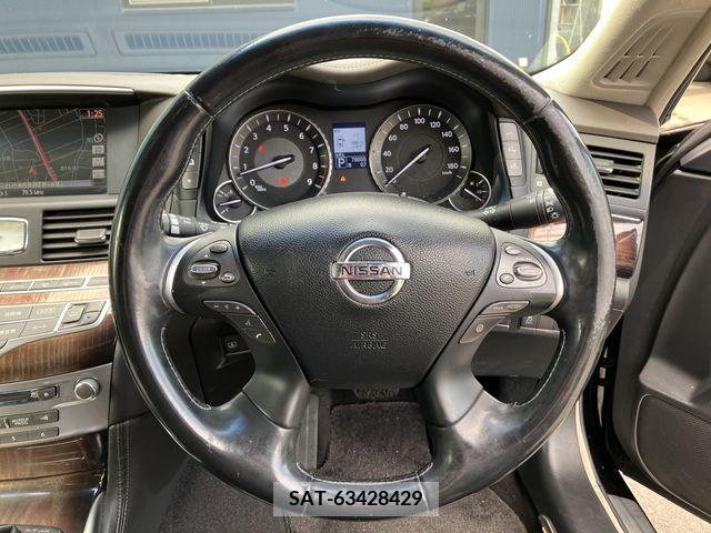 Nissan FUGA 2011-02 387595-11