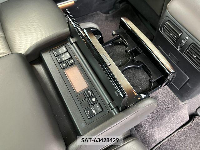 Nissan FUGA 2011-02 387595-22