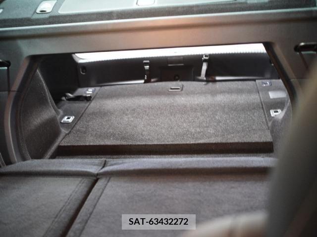Lexus IS 2014-01 300076-21