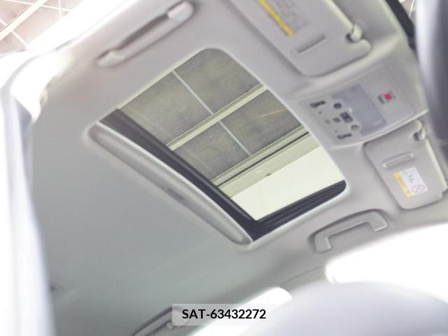 Lexus IS 2014-01 300076-16