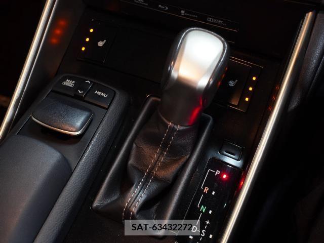 Lexus IS 2014-01 300076-14