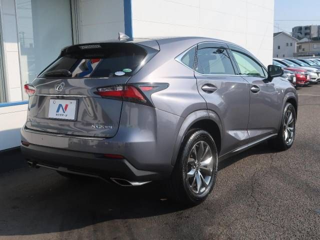 Lexus NX 2015-04 14987-17