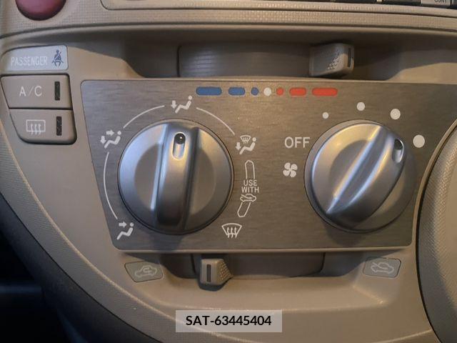 Toyota SIENTA 2007-01 372112-16