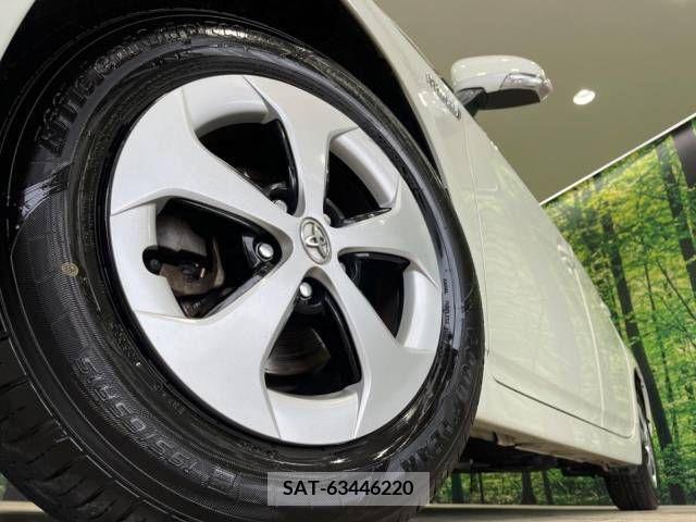 Toyota PRIUS 2012-07 366546-11