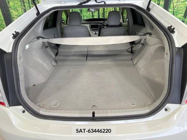 Toyota PRIUS 2012-07 366546-10