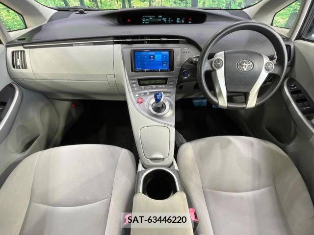 Toyota PRIUS 2012-07 366546-1