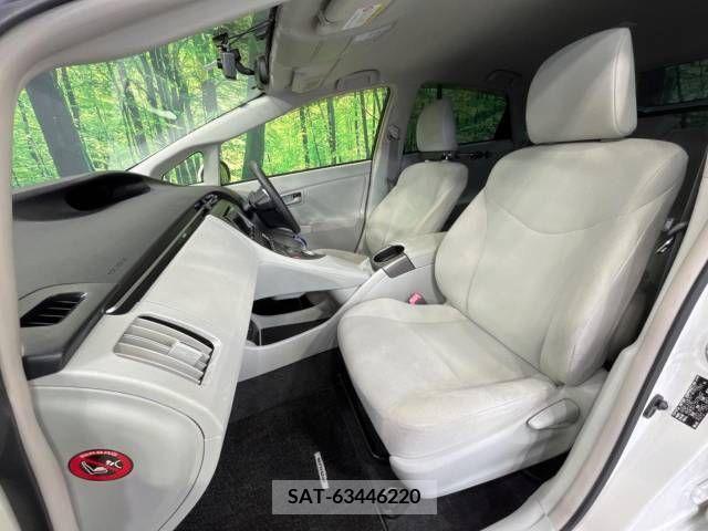 Toyota PRIUS 2012-07 366546-8