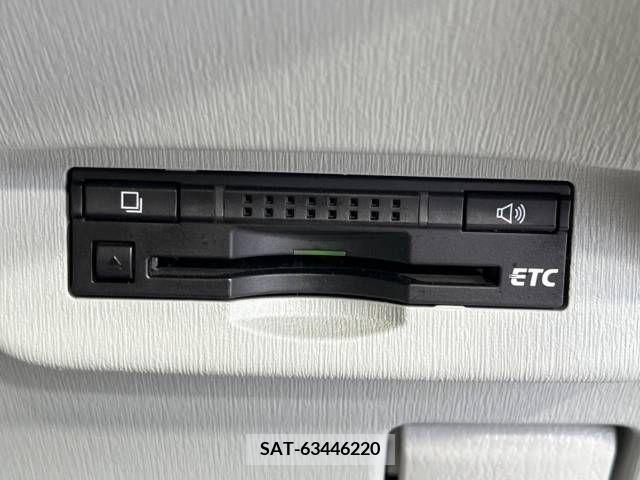 Toyota PRIUS 2012-07 366546-4