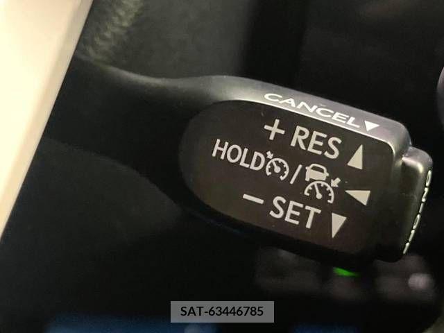 Toyota PRIUS 2015-12 322269-3