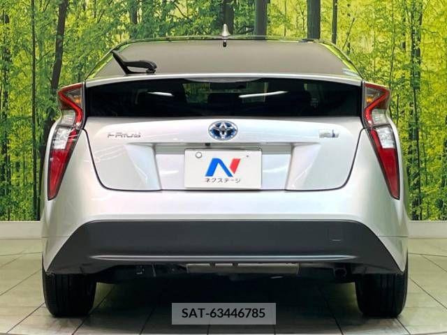 Toyota PRIUS 2015-12 322269-15