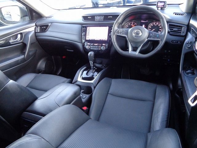 Nissan X-TRAIL 2019-01 180708-9