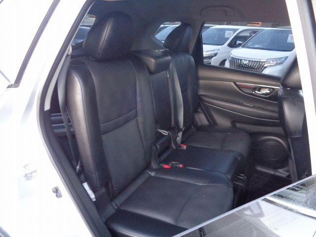 Nissan X-TRAIL 2019-01 180708-6